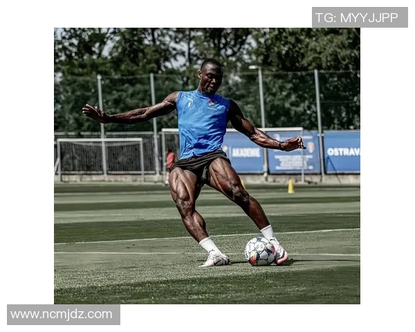 阿六足球：探索足球背后的故事与激情，感受运动的魅力与团队的力量